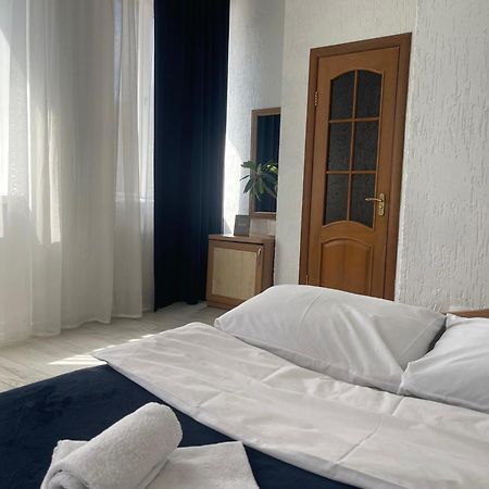 Hotel Femina Žytomyr Esterno foto