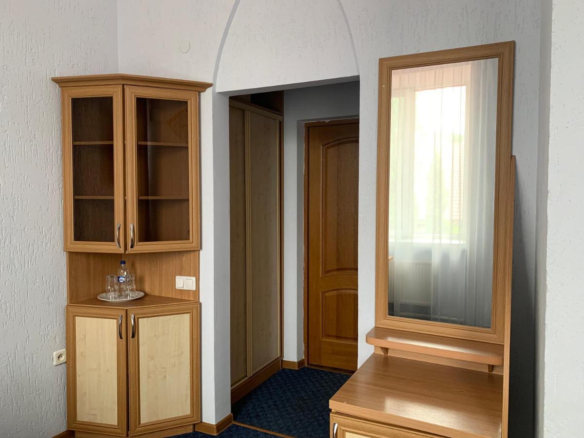 Hotel Femina Žytomyr Esterno foto